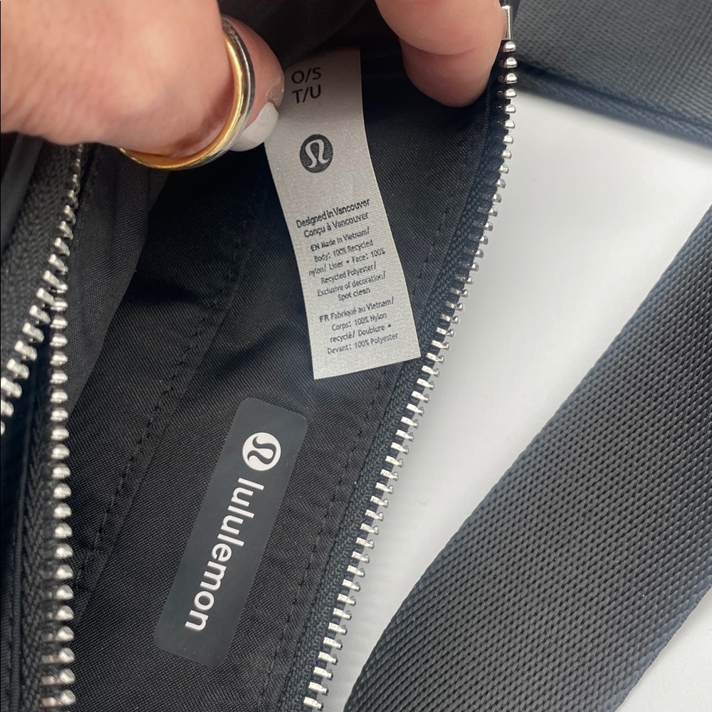 lululemon athletica Black Crossbody Bag - Picture 5 of 5
